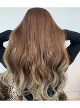 大人な女性もブリーチをしたい方が増えています。萩島限定クーポンが人気です。もちろんフリーも受付可能。