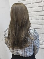 ビランチェ 池袋(bilancia)&nbsp;ベージュカラー/カーキ/イルミナカラー/透明感カラー/池袋