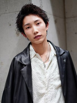 ライラ(Lyla) リバースツイスパイキーショート