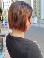 グーム(goom.)&nbsp;20代30代大人可愛い小顔ショートカット外ハネボブハイライト