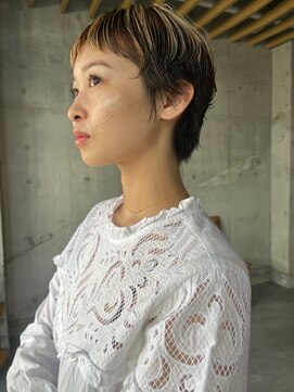 ケイトミラー(KATE Mirror) ブリーチカラーショート