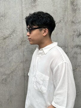 オルカ(ORCA) men's/顔周り/ニュアンスパーマ/黒染め/韓国/ダウンパーマ