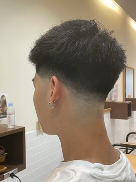 クラップス 横須賀中央店(CLAPS) 横須賀中央メンズカットメンズパーマフェードツーブロック