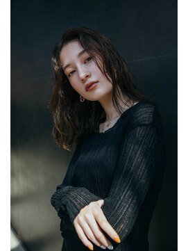 レ セゾン(Les Saisons) 大人抜け感ウェットロブ　透明感×ツヤ質感ミディ