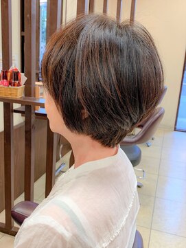 シファ(sifa) 頭の形が綺麗に見えるショートボブ