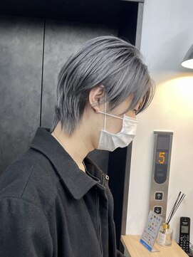 ギークス(GEEKS) 【GEEKS渋谷】シルバーグレー/ハイトーン/ショートウルフ/抜け感