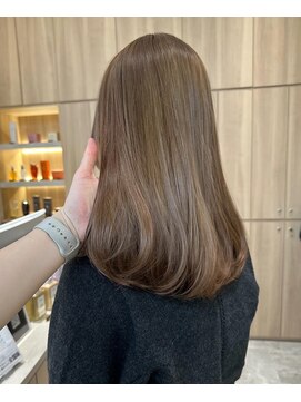 ウェイズトウキョウ 新宿店(Ways TOKYO) ハイライトで赤み消し！オリーブベージュ