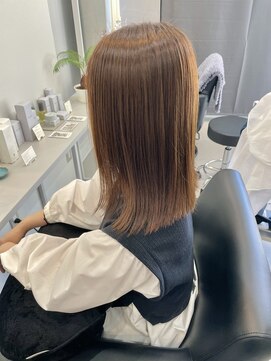 アテ(ate) 20代30代大人かわいいモカベージュナチュラルミディ