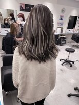 キング 枚方店(K!ng)&nbsp;縮毛矯正髪質改善ハイライトレイヤーカット枚方美容室エクステ