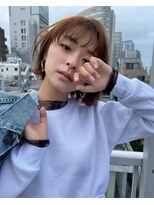 ヴィオラカラー(VIOLLA COLOR) 透明感ブラウン×外はねショート/小倉