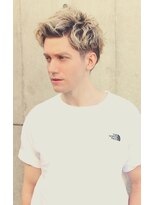 ジジバイワースホワイル(jiji by WORTH WHILE) 刈り上げセンターパートサーフカールフェザーパーママレットヘア