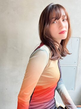 メーヴェ(Mowen) mowen 南堀江 チョコレートブラウン ミディアムレイヤーカット