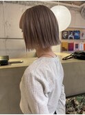 ハイトーン 切りっぱなしボブ ミニボブ ケアブリーチ ベージュ
