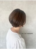 上品なグレージュハイライト×ショートボブ