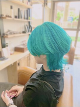 トルチェ(toRtue) ネオウルフ　マリンブルー　水色　派手髪