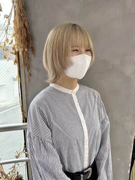 リュッカ(Lyuck) 【MANA】ウルフ/ブロンド/金髪/レイヤー/ボブウルフ