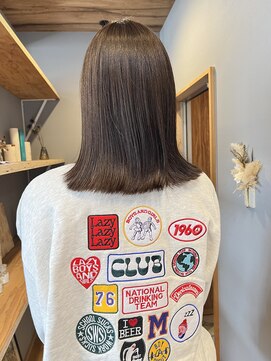 ミニ(mini) オリーブグレージュ×外はねbob