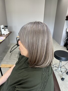 メロウ(Mellow) ホワイティーブリーチ