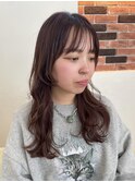 顔まわりたっぷりレイヤーこなれカールチョコレートカラー