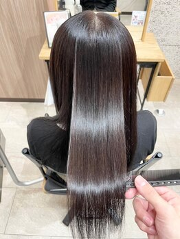 《オシャレ女子に大人気◇》うねり/広がり/クセをしっかり抑えて、自然なストレートヘアに導きます♪