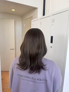 ベージュアッシュ