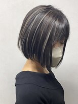 アムドット(Amu.) ハイライトカラーケアブリーチダブルカラーボブ外ハネ丸みボブ