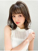 小顔に見える似合わせカットひし形シルエット前髪の白髪ぼかし