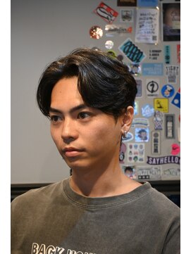 ツーエイチ 新宿(2H) 新宿/センターパート/メンズヘア/新宿理容室/かきあげショート