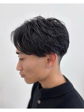 ジャミン 長嶺店(Jammin.) 刈り上げセンターパート『フェザーパーマ』