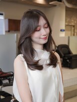 ヴィヴィッド オモテサンドウ(ViViD omotesando)&nbsp;ペタっと解消レイヤー/セミロングヘア/ブリーチなしグレージュ