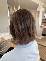 イーストハムアネーロ(EAST HAM anello)&nbsp;透明感ナチュラルブラウン/ゆるふわレイヤー/ミディアムボブ