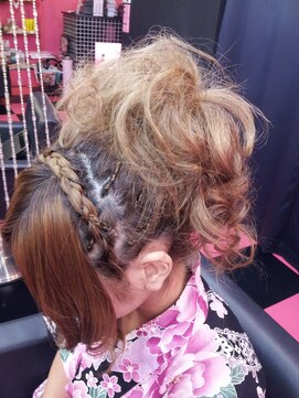 リミックス(REMIX by Love hair KING OF PRINCESS HAIR&EXTENTION) まみちちゃん