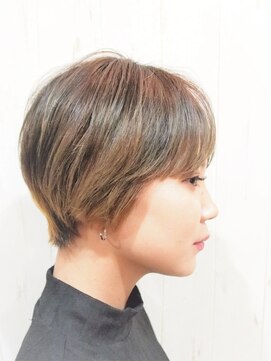 ククル ヘアー(cucule Hair) 京都・西院cuculehair　前髪伸ばし中のハンサムショート