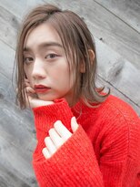 ルティア(Lutia) 外ハネセット ベージュカラー かきあげバング☆