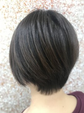 美容室 綺麗 ショートボブ