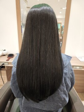 アッシュ 十日市場店(Ash) 梅雨や夏に特に人気急上昇！髪質改善ストレート