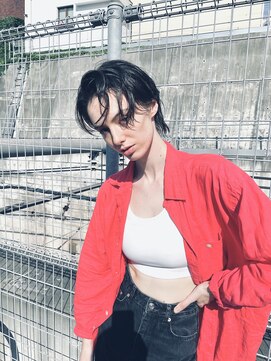 ベシドゥーズ(Besixdouze) ショートボブ