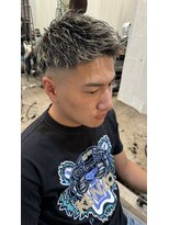 ルーナヘアー(LUNA hair)&nbsp;『京都 山科 ルーナ』フェード ホワイトメッシュ 草木真一郎