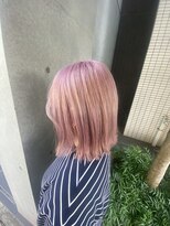 アース オーセンティック 東久留米店(EARTH Authentic)&nbsp;ペールピンク×切りっぱなしボブ