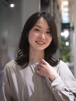 ビュートリアム 梅田(BEAUTRIUM)&nbsp;くびれヘア/外ハネミディアム/レイヤーカット/茶屋町