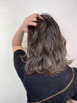 アンダーバーホワイト 高槻店(_WHITE) グレージュ