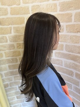 エルフゥ(Elle fou) ハイライト　インナーカラー