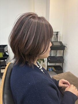 アパートメント オブ ソロン 市川(The Apartment of Solon) ハイライト/白髪ぼかし/ショートボブ/レイヤーカット/市川