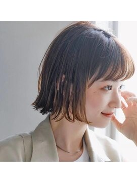 ティモーネ(Timone) ぱつんとした毛先のラインがとびきりキュート