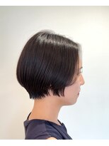 エアー(Air)&nbsp;ハンサムショート前下がりボブ切りっぱなしボブニュアンスパーマ