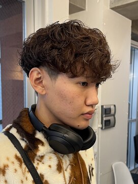 バイフィフス 原宿/表参道(by fifth) 原宿メンズマッシュウルフ無造作シャドウパーマツーブロック黒髪