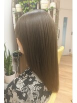 カットサロン ウシジマ(CUT SALON USHIJIMA)&nbsp;【サラッとストレート艶髪レイヤー×ヘーゼルベージュ】