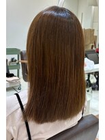 ヴィサージュディオ(VISAGE dio)&nbsp;シルキーラインのツヤストレートロブ