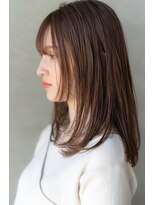 ケアリー 東浦和(Carelly) デザインカラー/レイヤーカット/ウェットヘア/オリーブベージュ