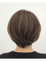 ブランシュ(Blanche)&nbsp;前下がりショートスタイル